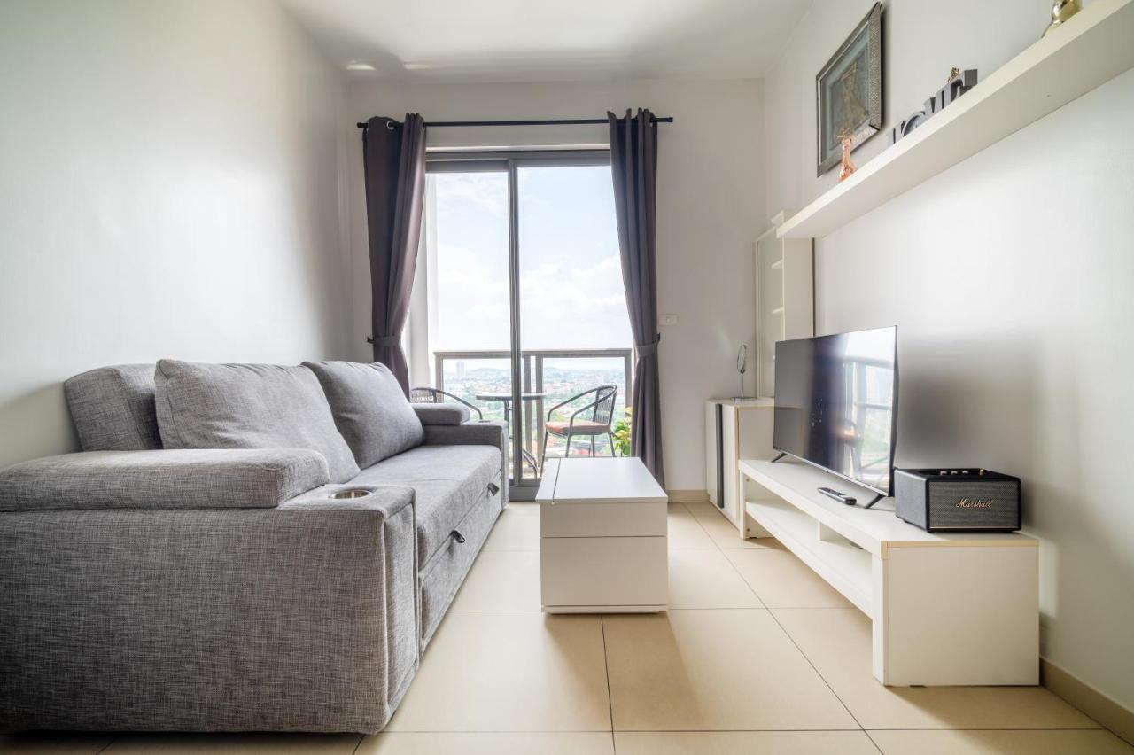 Unixx By Chris Apartemen *
