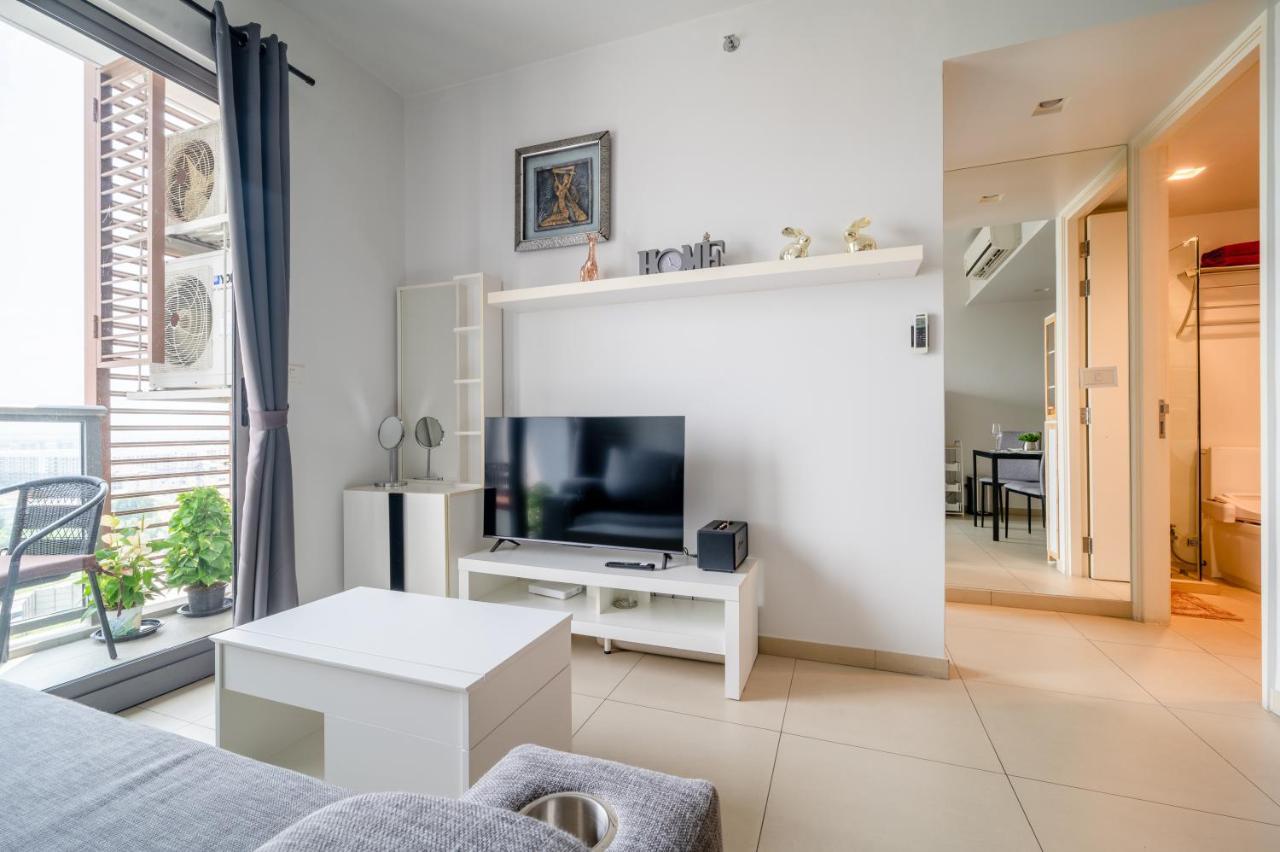 Apartment Unixx By Chris *